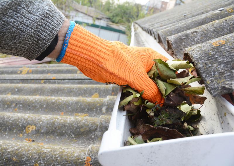 Gutter Leaves Removal in Westchester County, NY